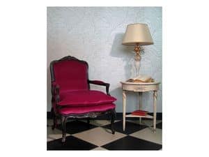 Picture of ART 627, small table with decorated legs