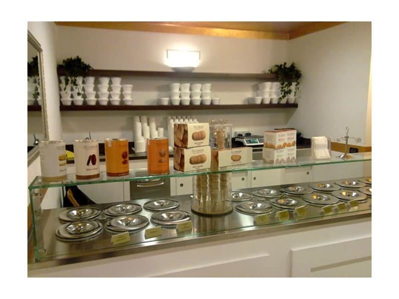 Picture of Ice-cream shop, made-on-measure bar furnishing