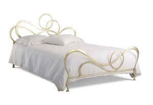 J'adore bed, Modern double bed in flat laser cut iron