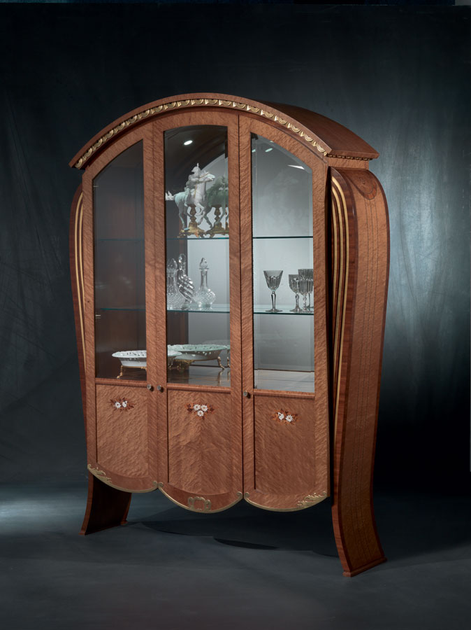 VE38 Vanity display cabinet, Display cabinet in walnut-tinted maple, floral inlays