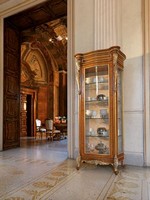 Art. 603, display cabinet in classic luxury style, for living rooms
