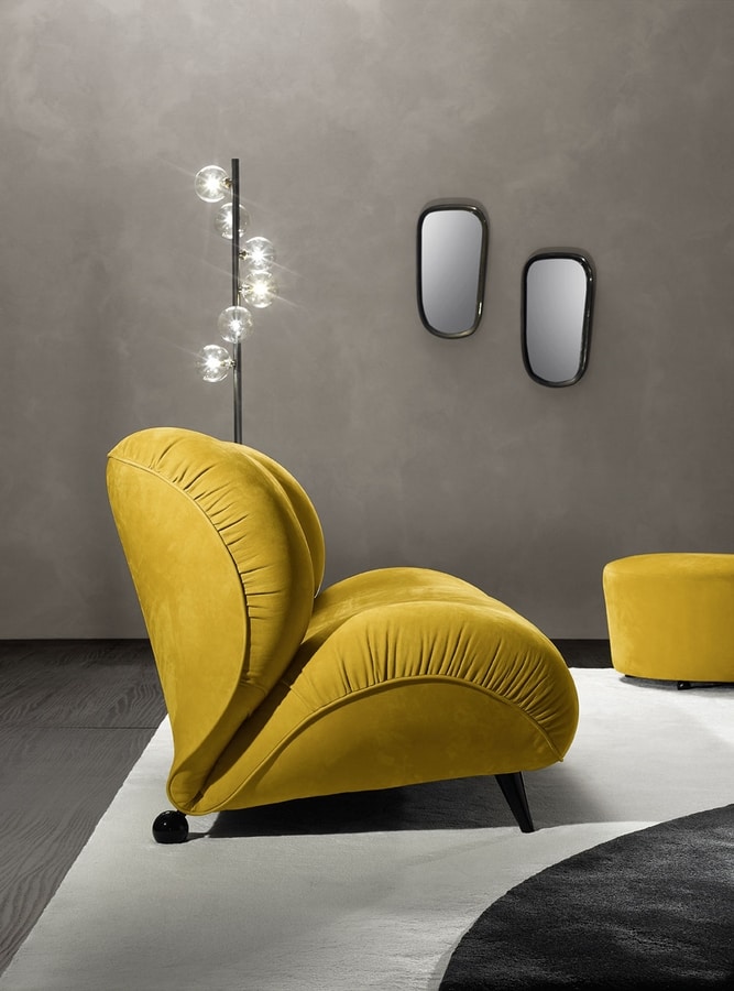 Dumbo, Armchair with rounded shapes