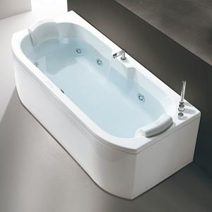 Duo, Jetted bathtub with pillows and chromotherapy