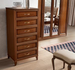 Giotto tall chest of drawers, Tall chest of drawers with a classic design