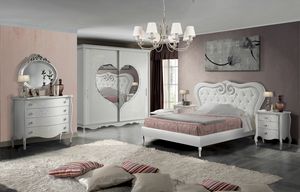 Cuore, Romantic, elegant, hand-decorated bedroom