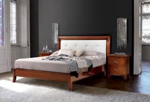 Vivre bed Art. 396, Classic bed carved, with headboard covered in leather