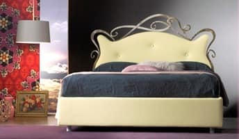 Florenzia, Double bed in wrought iron, leather covering