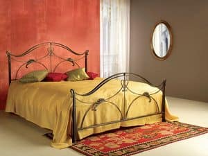 Ottocento, Wrought iron double bed with floral decorations