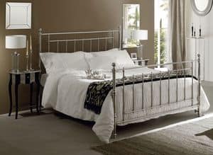 Inglese bed, Brass double bed with hand-polished surfaces