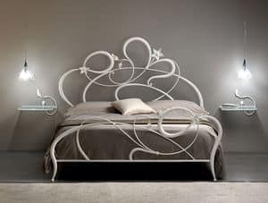 Anemone, Double bed in wrought iron, curved lines