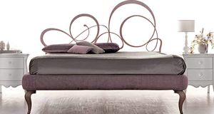 Bizet Art. 921, Bed with laser-cut iron structure and hand-refined