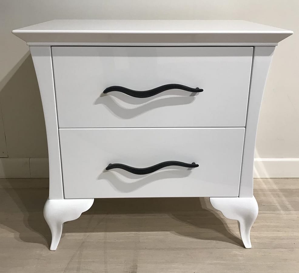 Alice / Alice Soft Art. 417, Bedside table with harmonious proportions