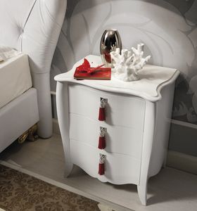 Art. CD 22050, White lacquered bedside table
