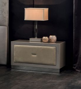 Keope Art. 401, Bedside table with fronts covered in leather