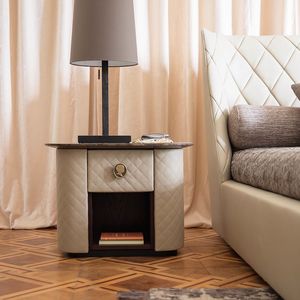 Penelope, Bedside table covered in leather
