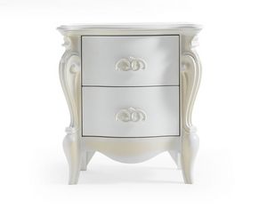 Versailles Art. 481, Bedside tables with a classic design