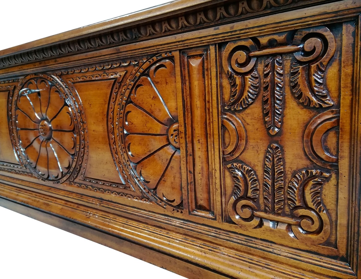 Pitigliano ME.0812, Siena chest in carved walnut, for classical villas
