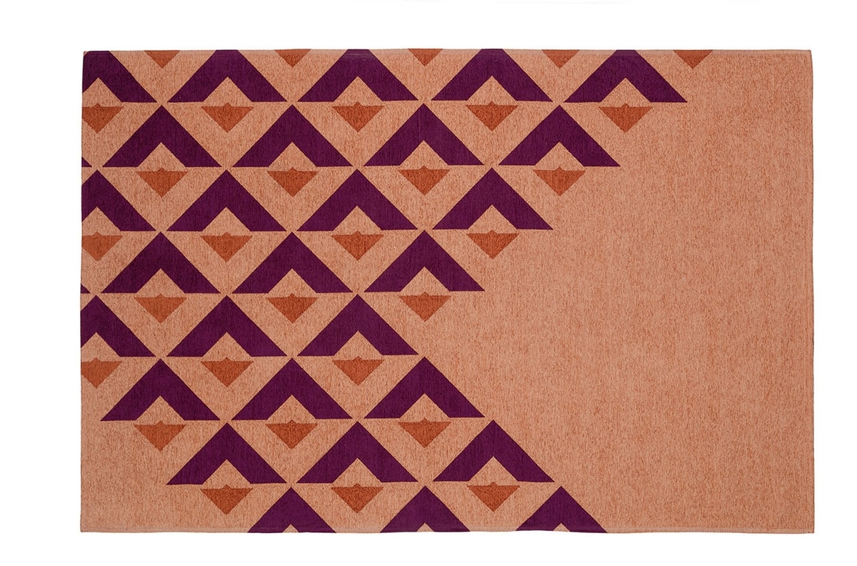 Optical, Carpet with optical and geometric effects