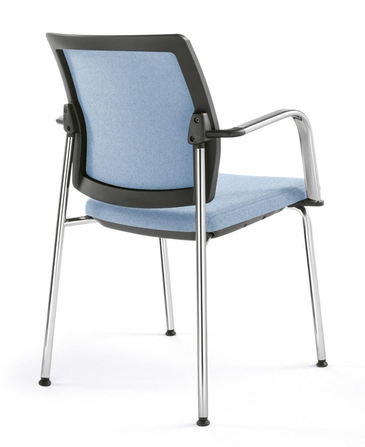 Q44, Stackable chairs for conference rooms