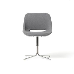 Clea 4 blades, Swivel chair with armrests
