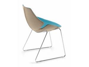 Eon sled, Chair in plastic coated with leather, steel frame