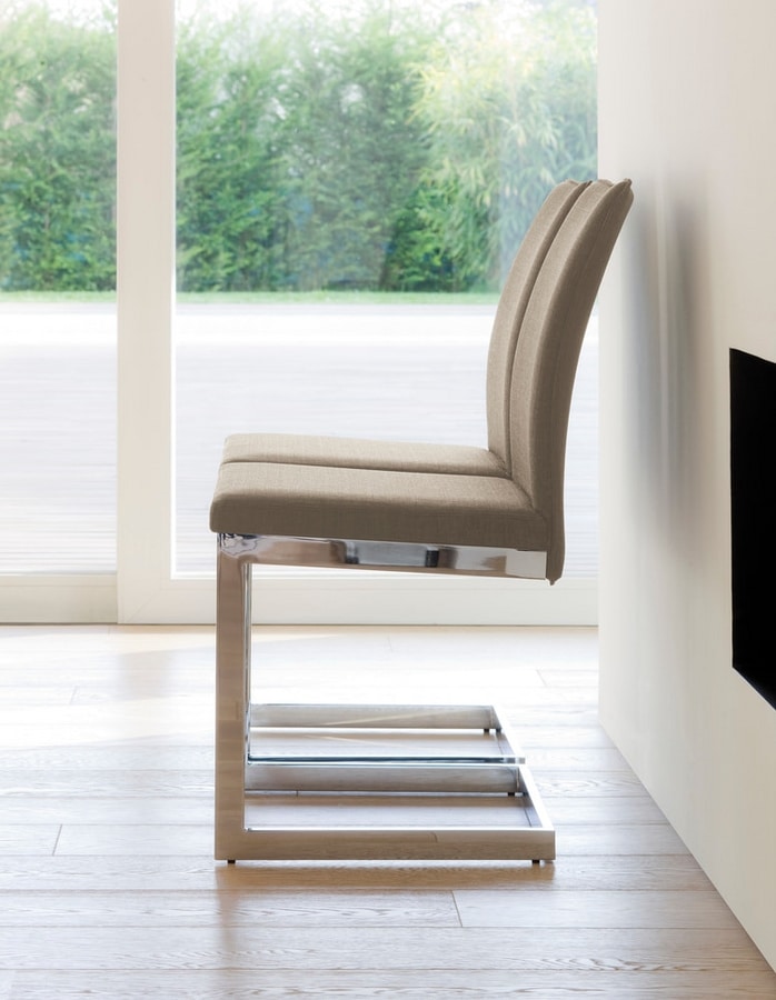 SONIA, Chair with cantilever base, with rigorous and geometric lines