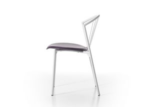 111, Metal chair with round seat