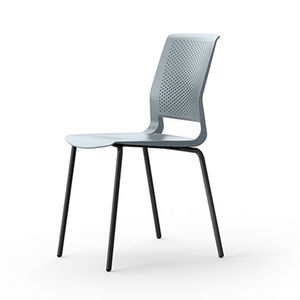 Bea, Chair with polypropylene shell, available in recycled material
