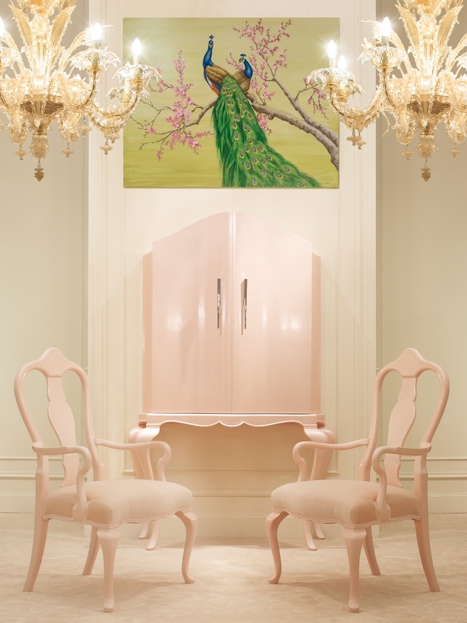 Art. C320, Chair with armrests, in pink lacquered wood