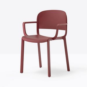 Dome P, Chair with armrests, in polypropylene, stackable