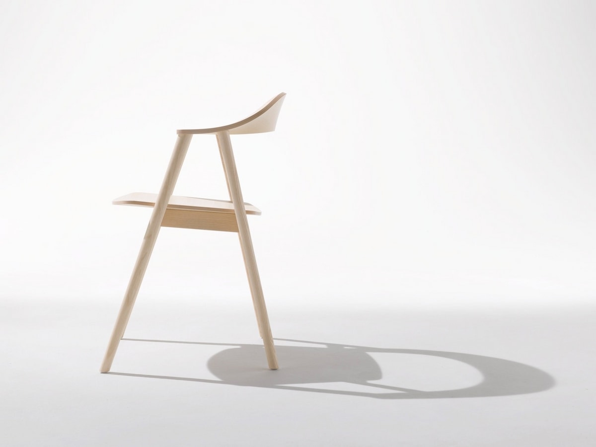 Karm, Plywood chair with solid ash base