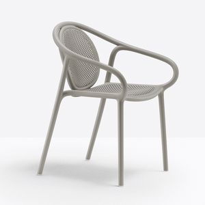 Remind, Chair with armrests, in recycled polypropylene