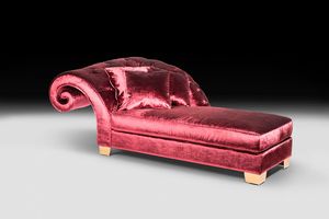 New Versailles, Classic handcrafted chaise longue