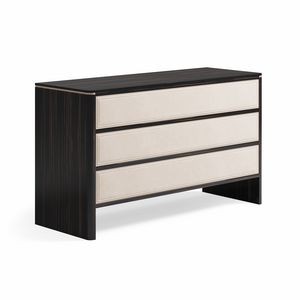 Creed 0706, Dresser with fronts covered in leather or fabric