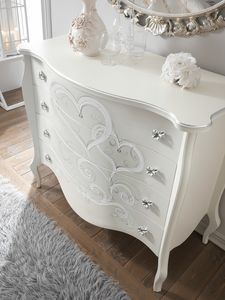 Cuore bedroom drawers, Chest of drawers with handcrafted heart-shaped decorations
