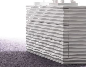 Ebon Art. 496, Cchest of drawers characterized by wave design