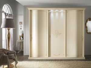 Chanel Patinata wardrobe, Wardrobe with rounded side doors