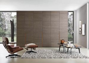 Tratto, Wardrobe with chromatic contrast on the doors