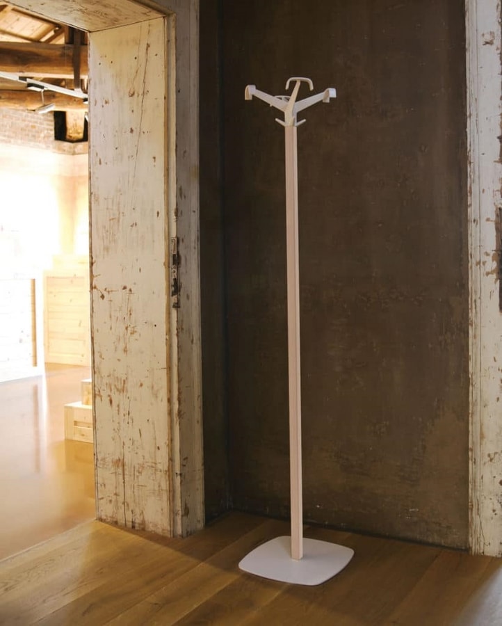 Quadrangolo, Coat stand made of steel, head in polycarbonate