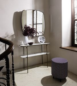 Divina console, Console with harmonious tubular metal structure