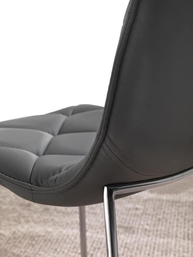 Art. 296 Giada, Chair with cantilever base, upholstered in faux leather