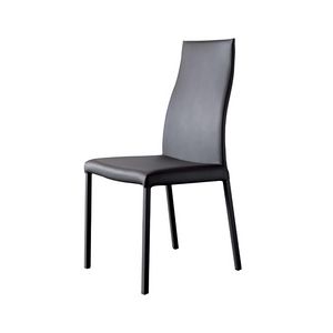 Grace, Comfortable stuffed chair with curved backrest