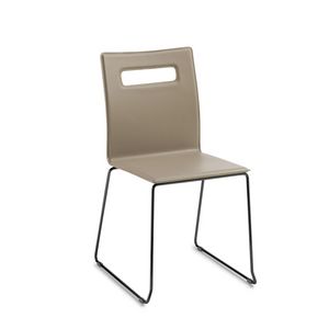 Nuvola, Stackable chair with sled base