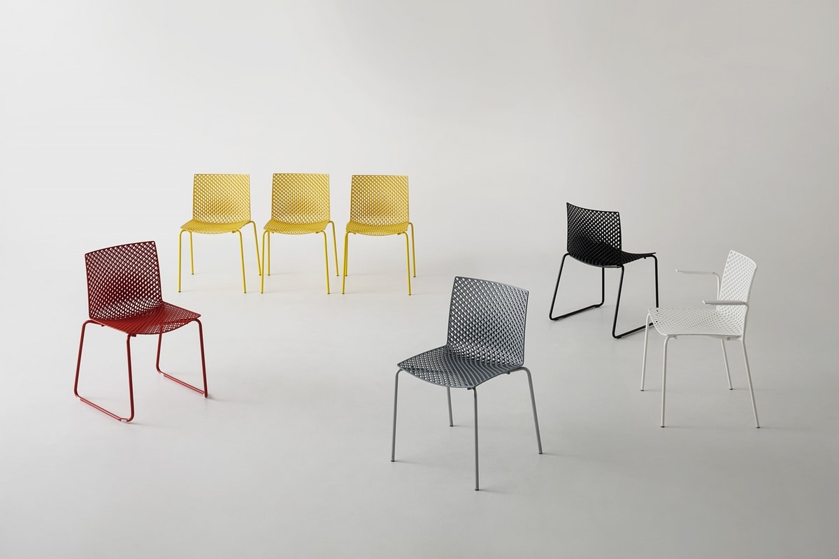 Fuller NA, Sophisticated chair in plastic and metal