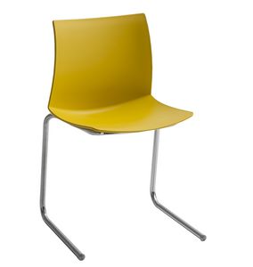 Kanvas Z, Stackable chair with chromed metal base, polymer shell