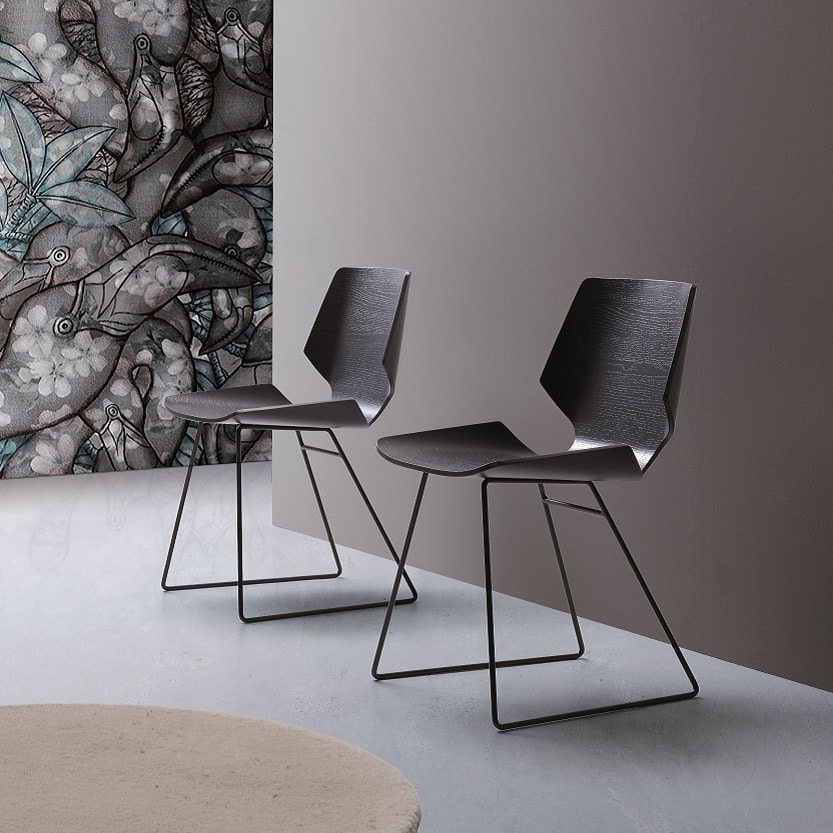 Linz, Elegant and dynamic chair