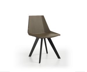 Glim-K, Chair with wooden legs