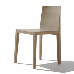 Daiki, Plywood chair with solid ash legs