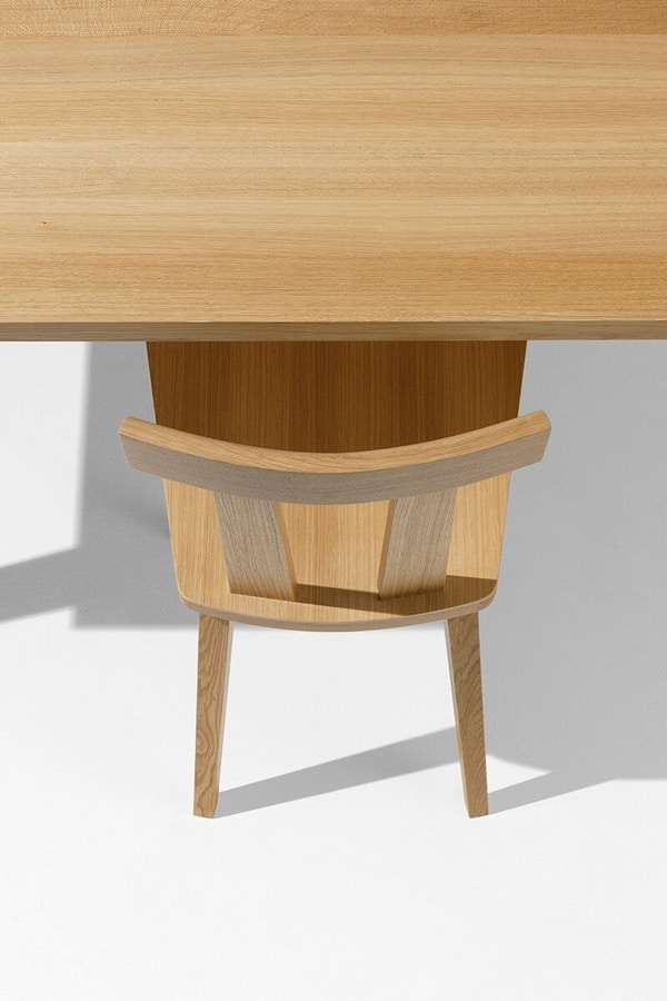 Milano, Wooden chair with a strong aesthetic presence