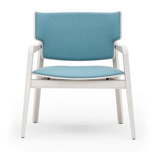 Offset 02843, Armchair in solid wood, upholstered seat and back, in a modern style